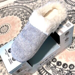 Isotoners Slippers Memory Foam Gray Indoor Outdoor Sole Womens 7.5-8